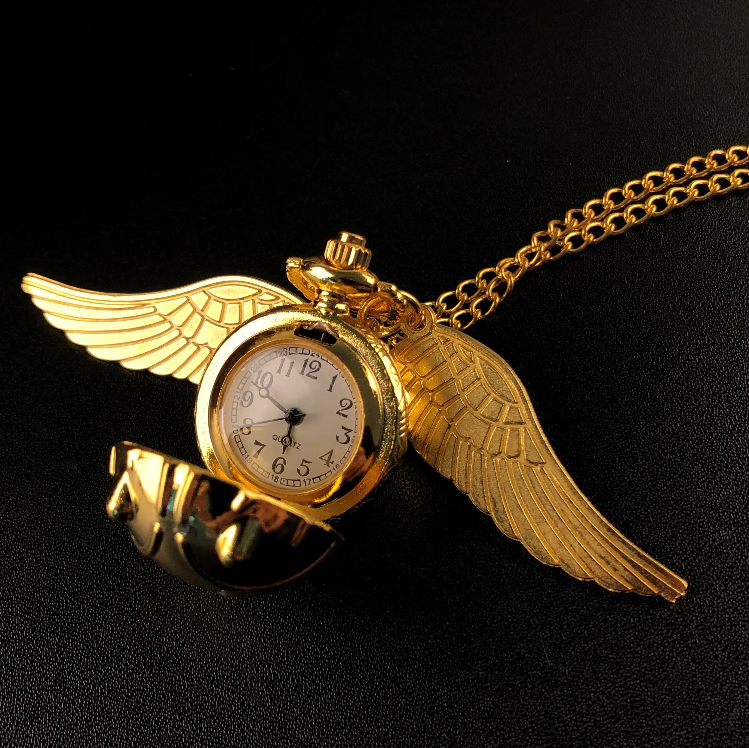 Top Trends: Gold Small Children Quartz Pocket Watch Necklace Fashion Casual Pendant Chain Clock Gift CF1177 Shoppable Styles