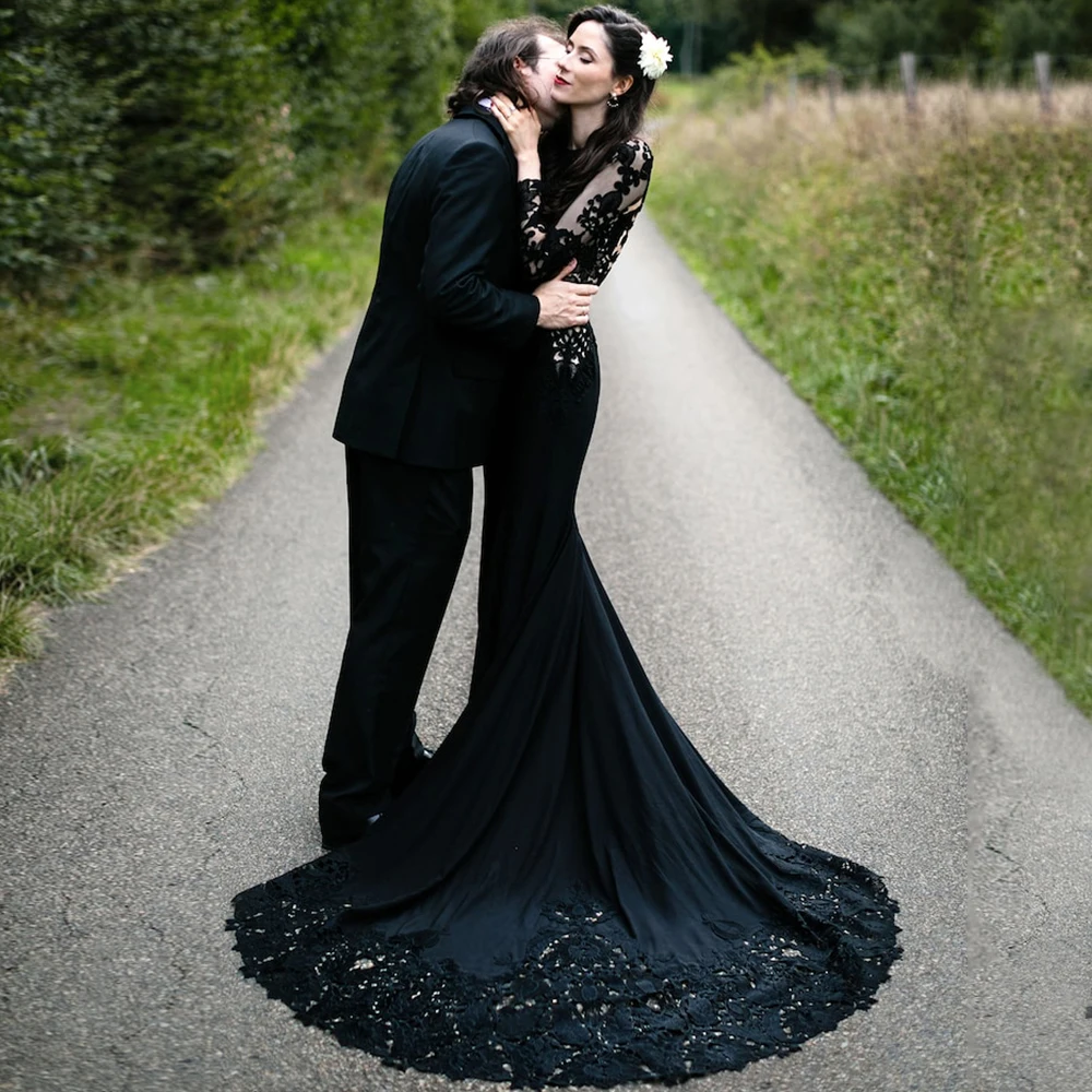 Top Trends: Retro Black Lace Mermaid Gothic Wedding Dresses Charming Illusion Back Court Train Long Sleeve Twilight Bridal Gown Custom Made Shoppable Styles