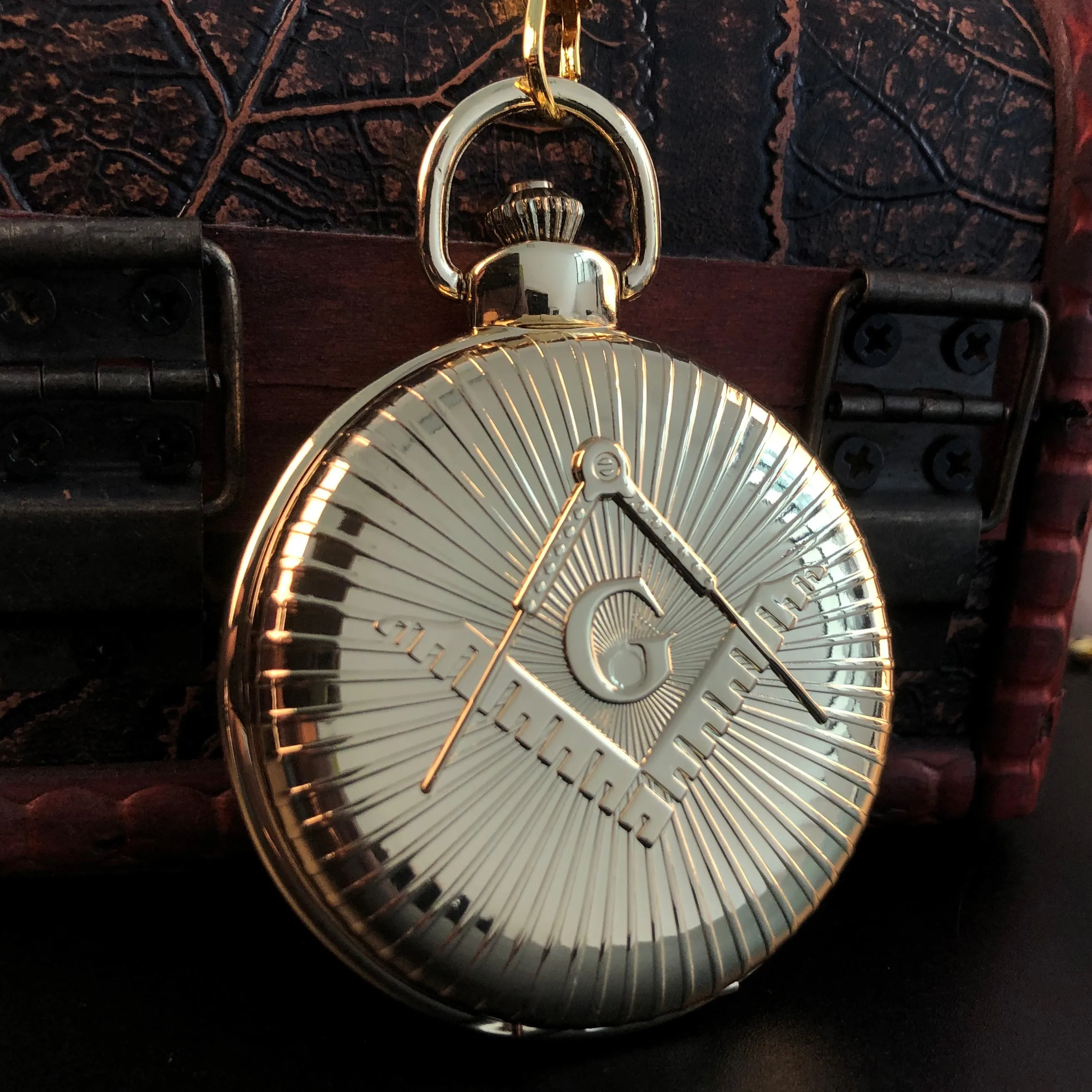 Top Trends: Luxury Gold Fashion Quartz Pocket Watch British Masonic Themed Logo Necklace Clock Pendant With Chain FOB Watch Reloj Shoppable Styles