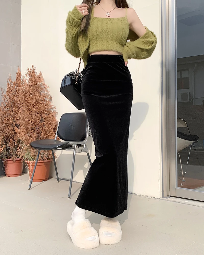 Top Trends: 2022 Autumn And Winter New Golden Velvet Women's High Waist Slim Hip Length Skirt Shoppable Styles