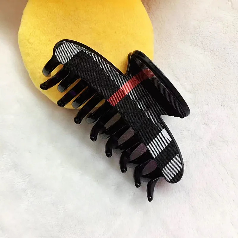 Top Trends: 2021 New Fashion Acrylic Hair Claw Clip For Women British Plastic Plaid Hair Accessories New Handmade Exquisit Grid Shark Clips Shoppable Styles - Image 5