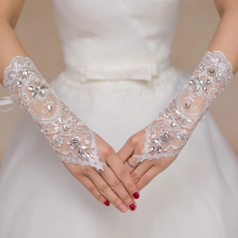 Top Trends: 1 Pair White Short Of Gloves Wedding Gown Accessories Fingerless Gloves Inlaid Rhinestone For Bridal Lace Glove Shoppable Styles