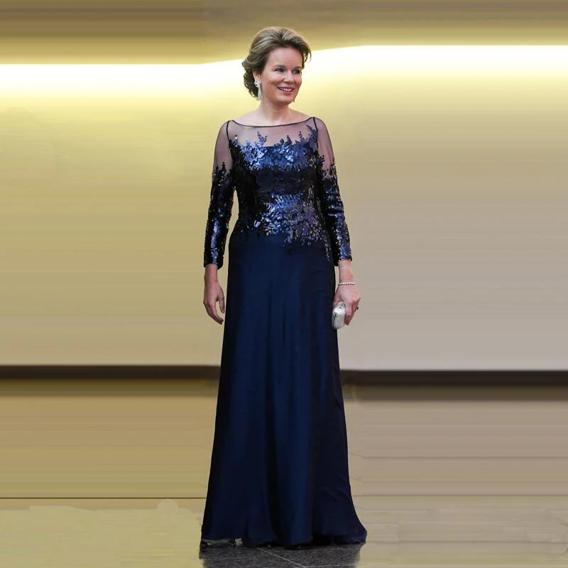 Top Trends: Latest Arrival Navy Blue Long Sleeves Mother Of The Bride Dresses Illusion Bateau Neckline Squined Bodice Wedding Party Dresses Shoppable Styles