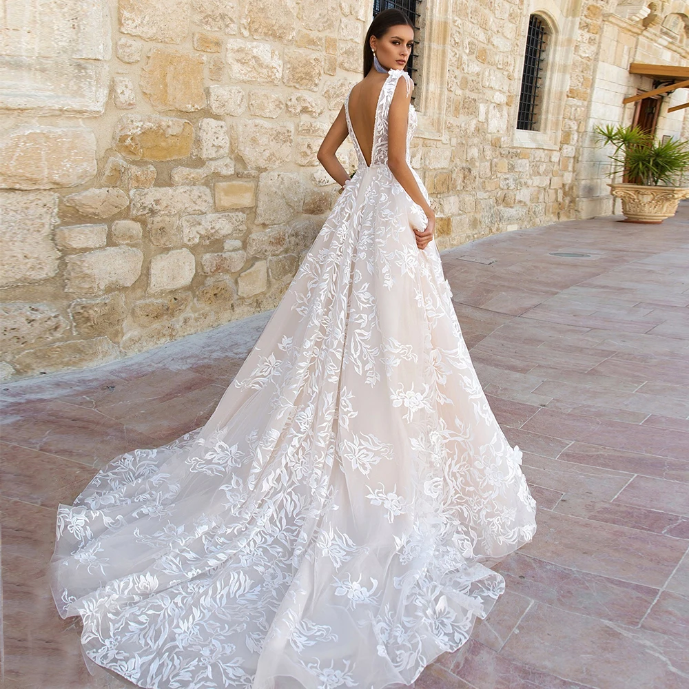 Top Trends: Gorgeous A-line Tulle Appliques Lace Wedding Dress For Bride With V-neck Tassel Sleeveless Bridal Gowns Sweep Train Shoppable Styles - Image 2