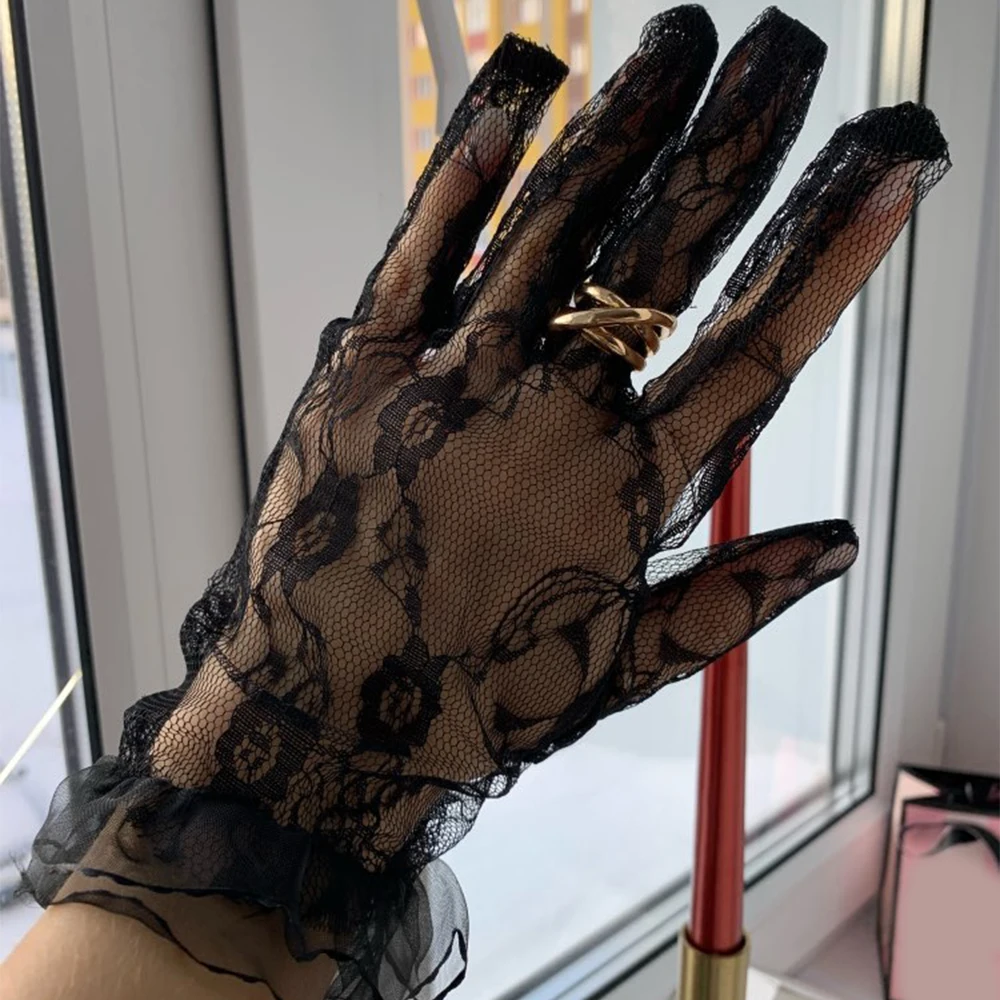 Top Trends: Fashion Sexy Gloves Wrist Length Women Bride Black Lace Gloves Mittens For Party Sun Protection Accessories Driving Gloves Shoppable Styles