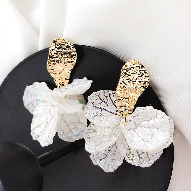 Top Trends: Korean White Shell Flower Petal Drop Earrings For Women 2023 New Statement Pendientes Trendy Jewelry Shoppable Styles