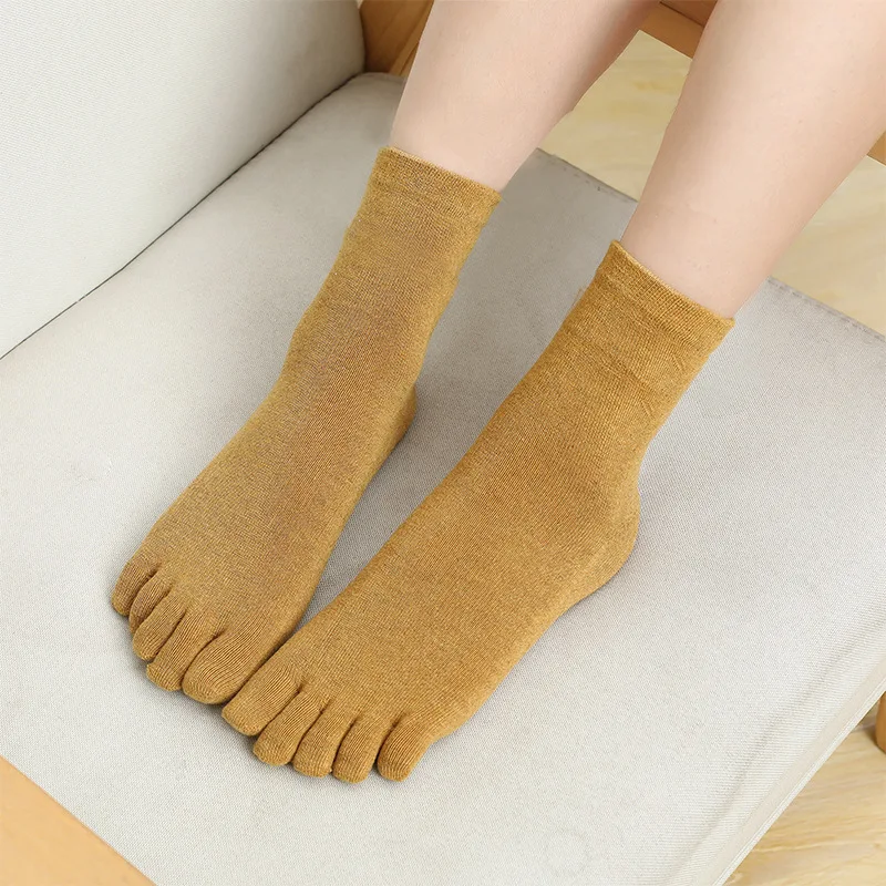 Top Trends: 5 Pairs Japanese Harajuku Toe Socks Vintage Cotton Five Fingers Casual Sport Crew Socks With Heel Women Solid Black White Sock Shoppable Styles - Image 5