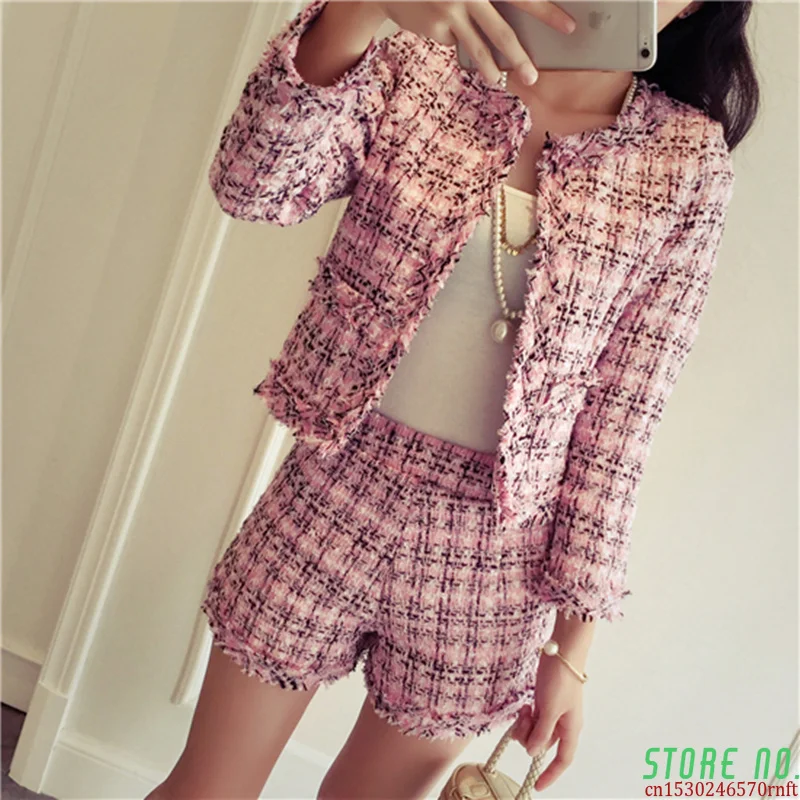 Top Trends: Women's Suit 2020 Spring Tweed 2 Piece Set Women Slim Plaid Short Set Fashion Fringed Trim Jacket Coat + Tassels Short Suit Shoppable Styles