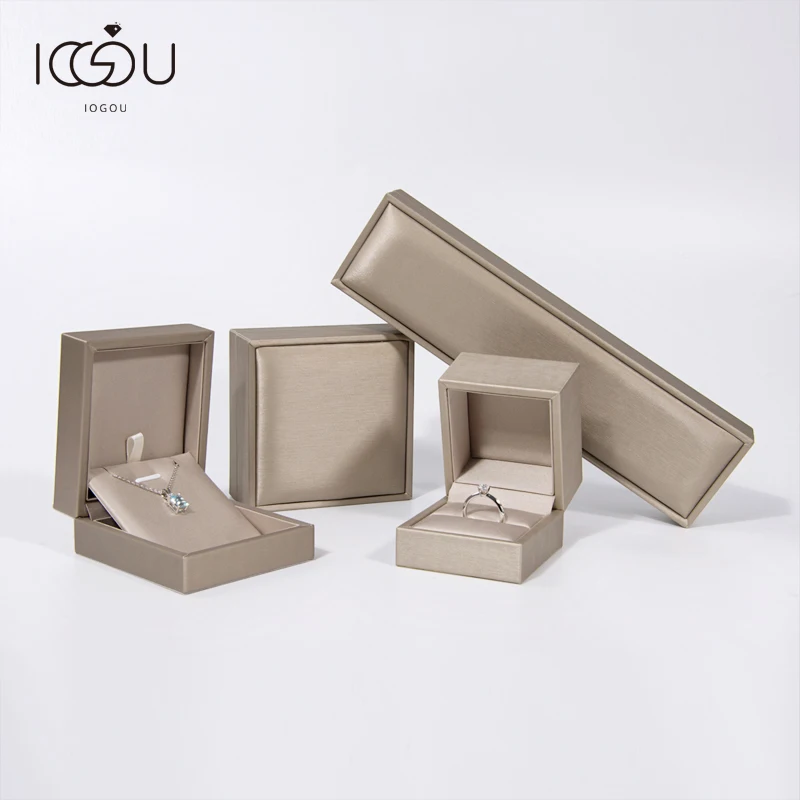 Top Trends: IOGOU New Leather With Convex Edge Plush Jewelry Storage Box Portable Packaging Box European-Style Exquisite Jewelry Case Set Shoppable Styles