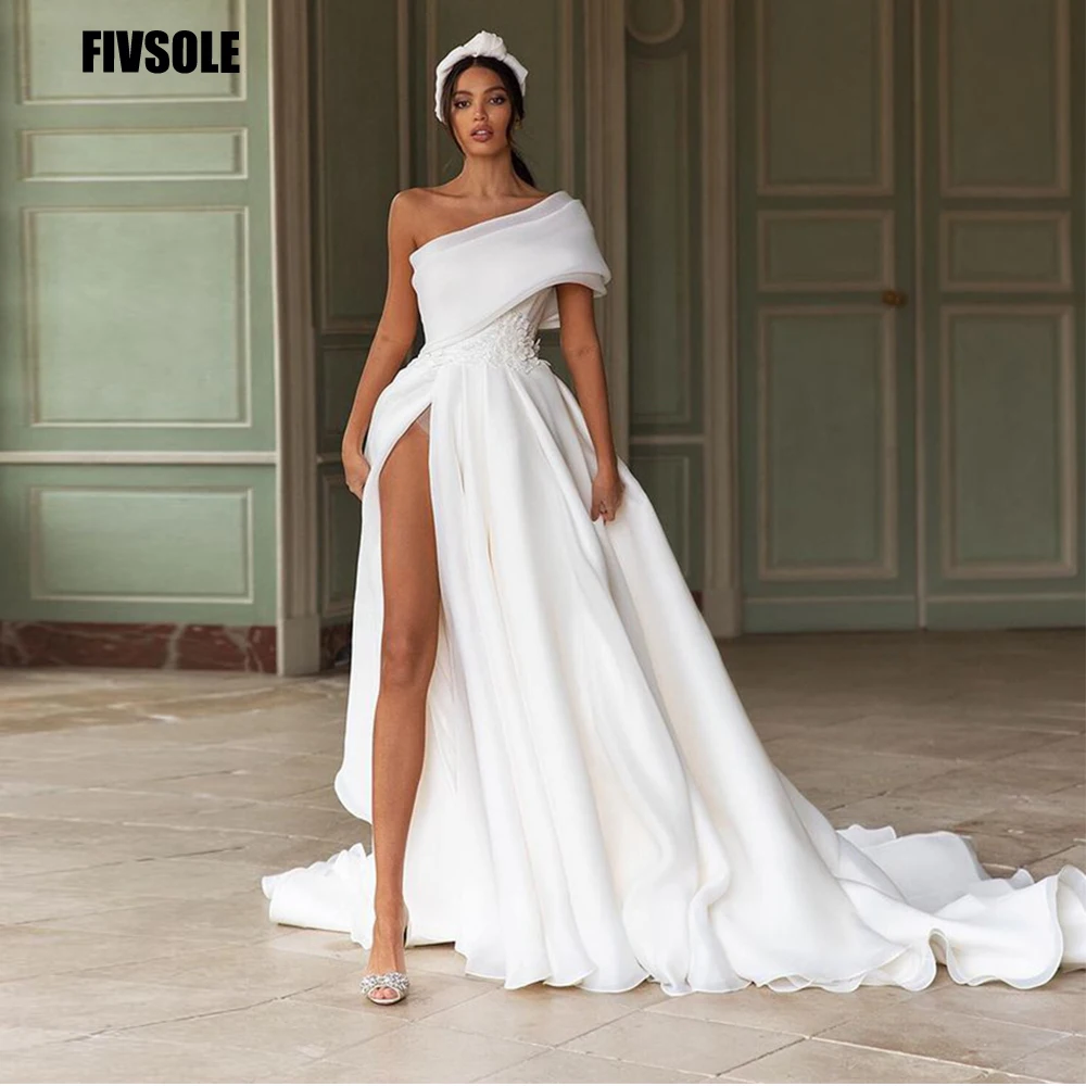 Top Trends: Fivsole Beach Wedding Dress One Shoulder Bow Back Boho Bride Gowns Sexy High Side Slit Bridal Dresses Wedding Party Gowns 2022 Shoppable Styles