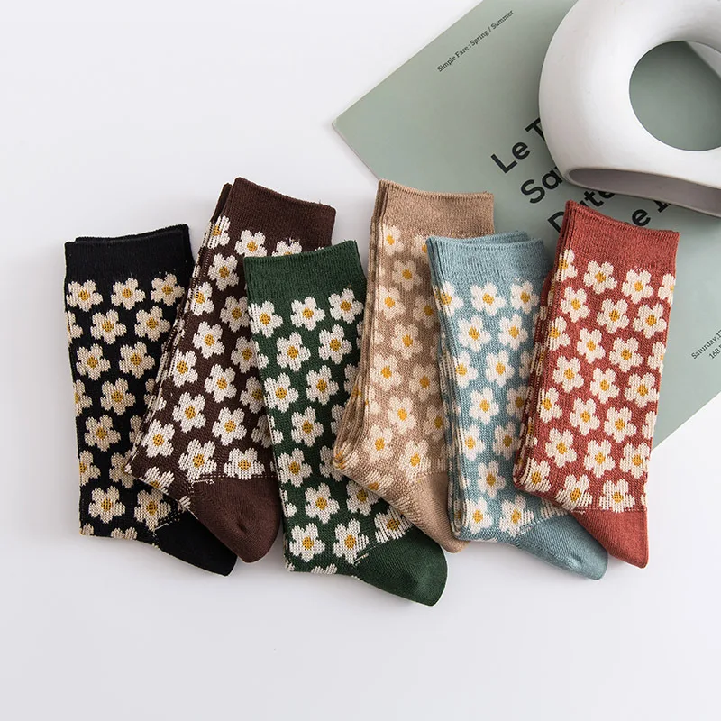 Top Trends: Funky Retro Daisy Cozy Women's Tube Socks Cartoon Flower Streetwear Skateboard Cotton Harajuku Kawaii Socks Autumn Winter Shoppable Styles