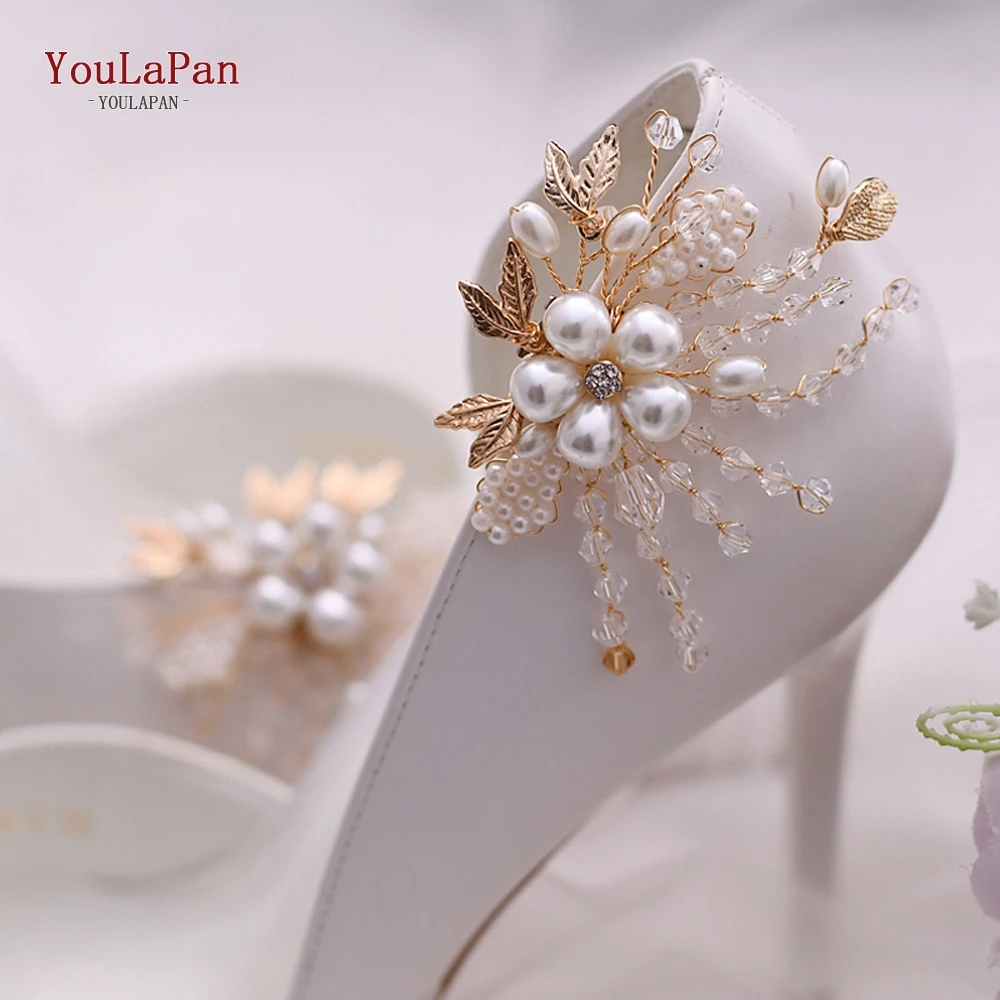 Top Trends: YouLaPan 2pcs / lot Removable Bride High Heel Clip Rhinestone Wedding Shoes Buckle Women Decoration Pearls Floral Bead Shoe Clips Shoppable Styles