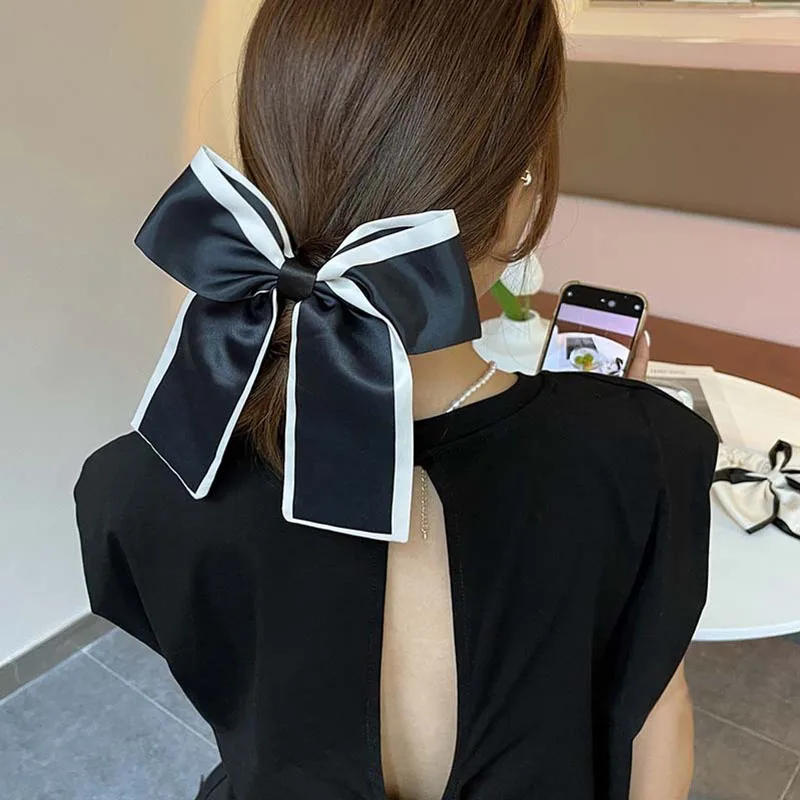 Top Trends: Female Girl Fashion Temperamentsmall Incense Bow Black And White Lace Large Intestine Hair Tie Hair Rope Headdress Shoppable Styles - Image 2