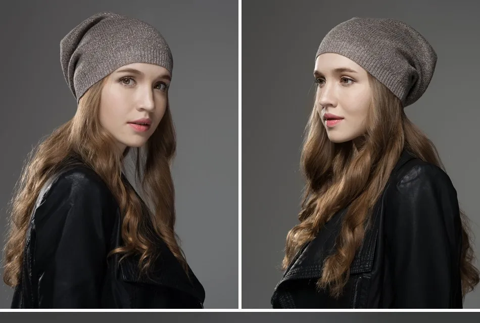 naine kannab sädelevast kangast halli mütsi