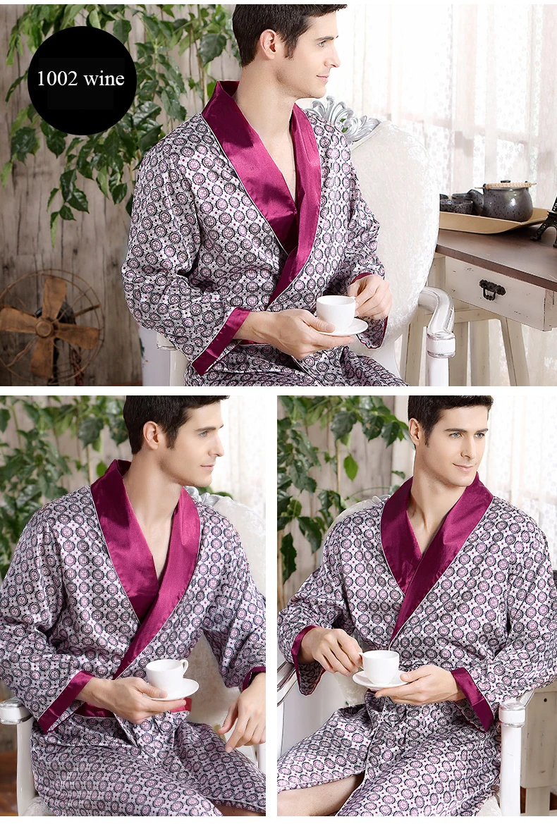 Luksuslikult siidine ja mustriline hommikumantel meestele | kujundav pilt e-kaubamaja pildikogust