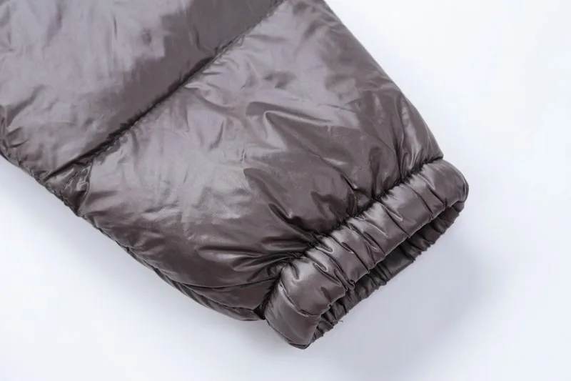 tumepruun läikiv talvemantli varrukas elastse randmega