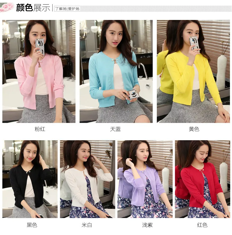 naine kannab erinevates värvides kardigane, sealhulgas roosa, sinine, kollane, must, valge, lilla ja punane