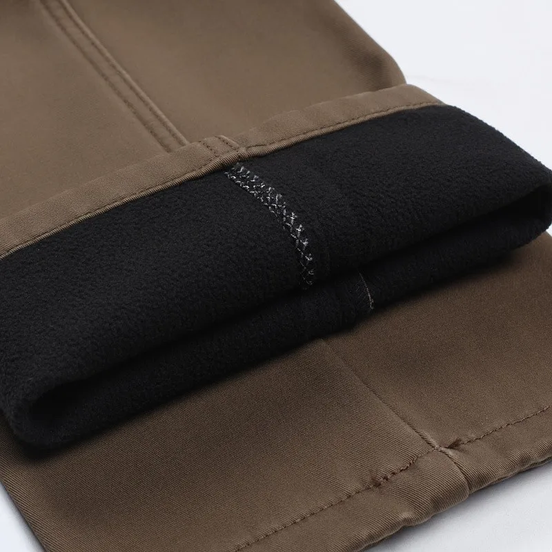 Viisakad ja soojad püksid meestele | kujundav pilt e-kaubamaja pildikogust