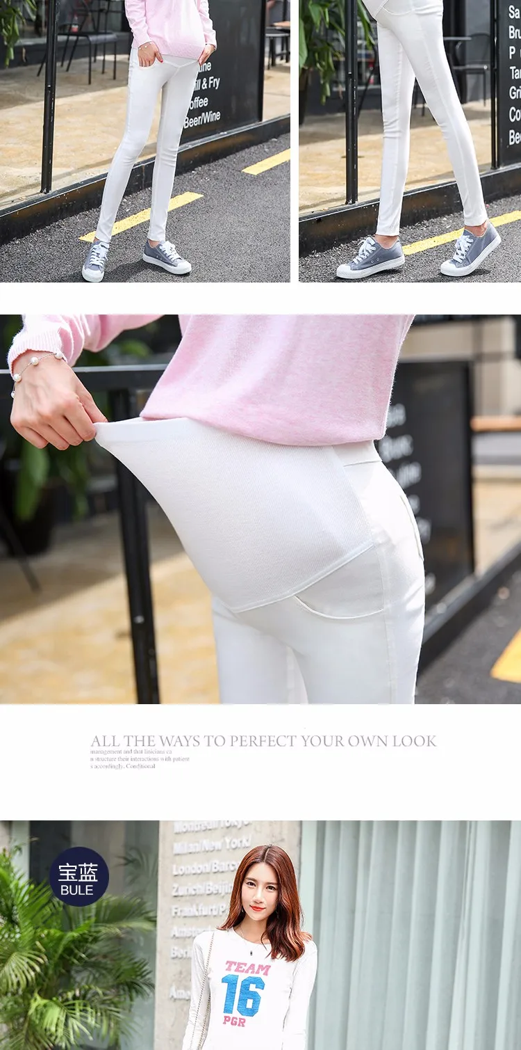 naine kannab valgeid rasedate pükse ja halli tosse