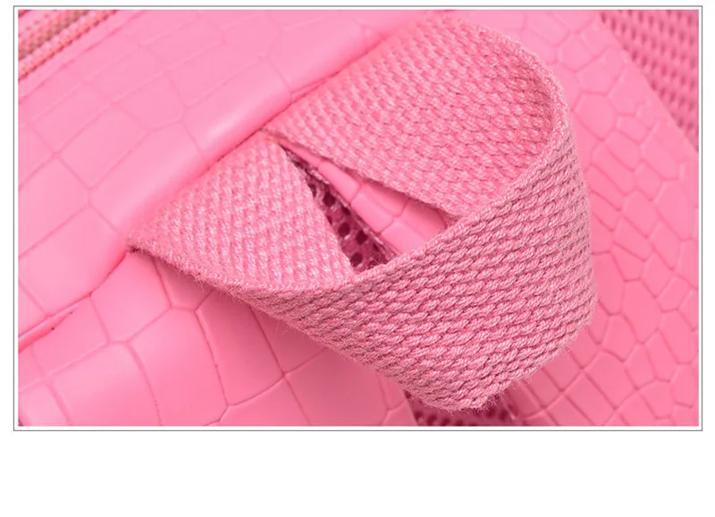 Seljakott karu ja inglitiibadega | kujundav pilt e-kaubamaja pildikogust