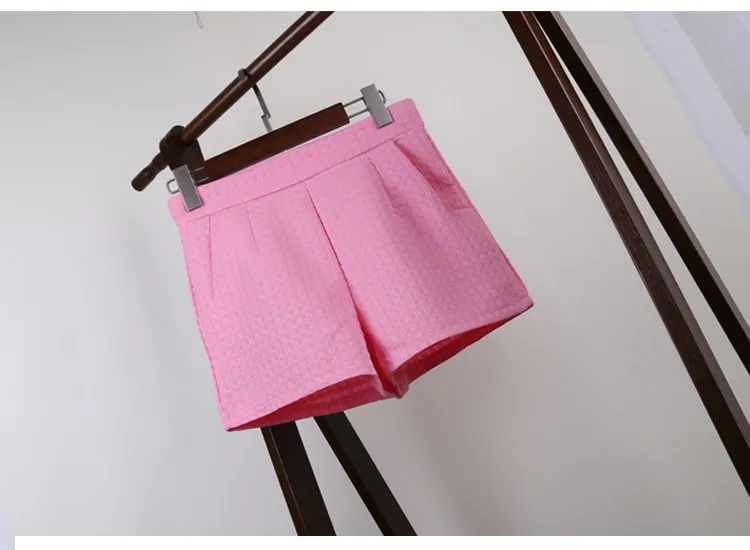 Plaid high-waisted shorts - Uniqistic.com