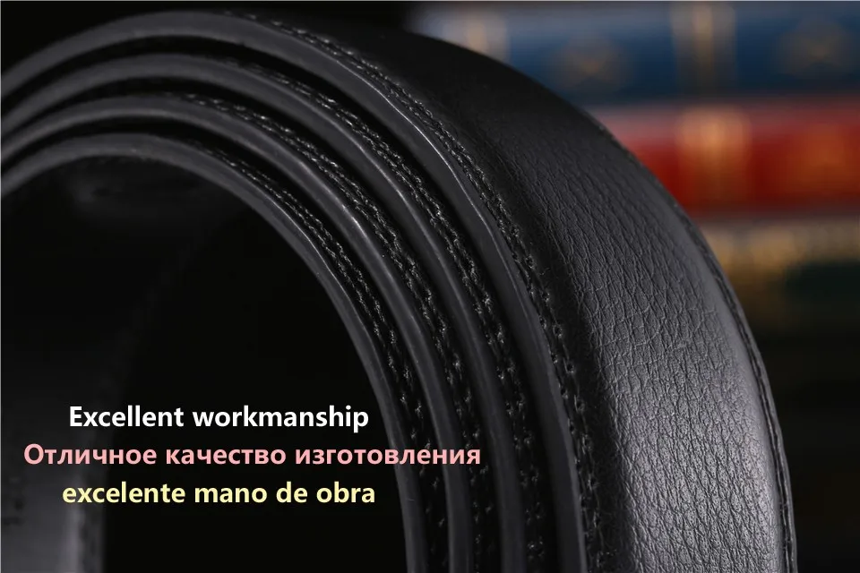 must nahast püksirihm, millel on peen tekstuur ja kvaliteetne viimistlus