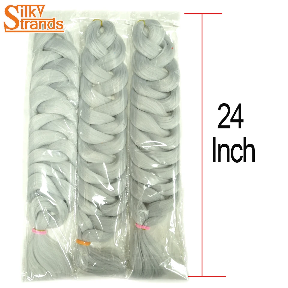 kolm halli sünteetilist punutud juuksesalku läbipaistvas pakendis