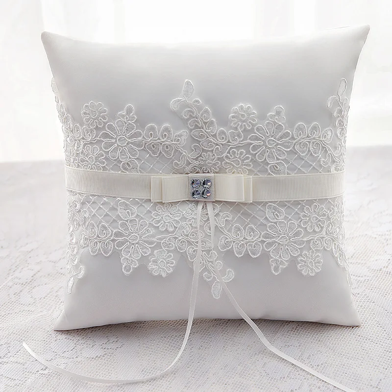 Elegant Lace Diamond Wedding Ring Pillow Wedding Decoration Wedding Look