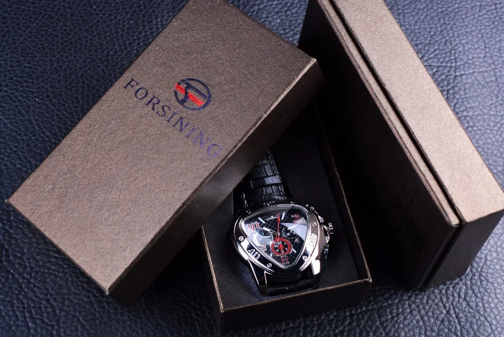 kolmnurkse sihverplaadiga meeste käekell musta rihmaga karbis