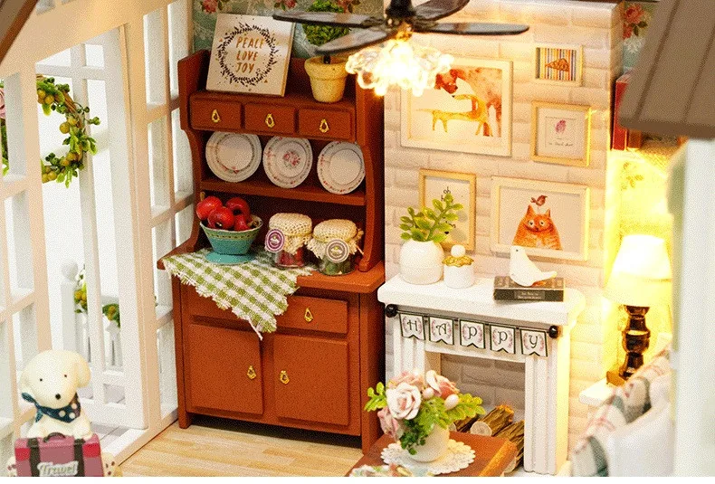 Väike möbleeritud nukumaja meisterdamiseks | kujundav pilt e-kaubamaja pildikogust