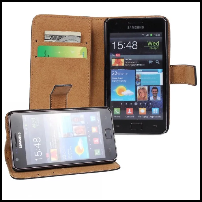 pruun telefoniümbris Samsungi telefonile, millel on kaarditaskud ja rahahoidik