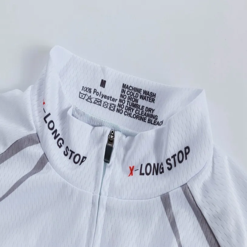 Liibuv meeste spordikomplekt | kujundav pilt e-kaubamaja pildikogust