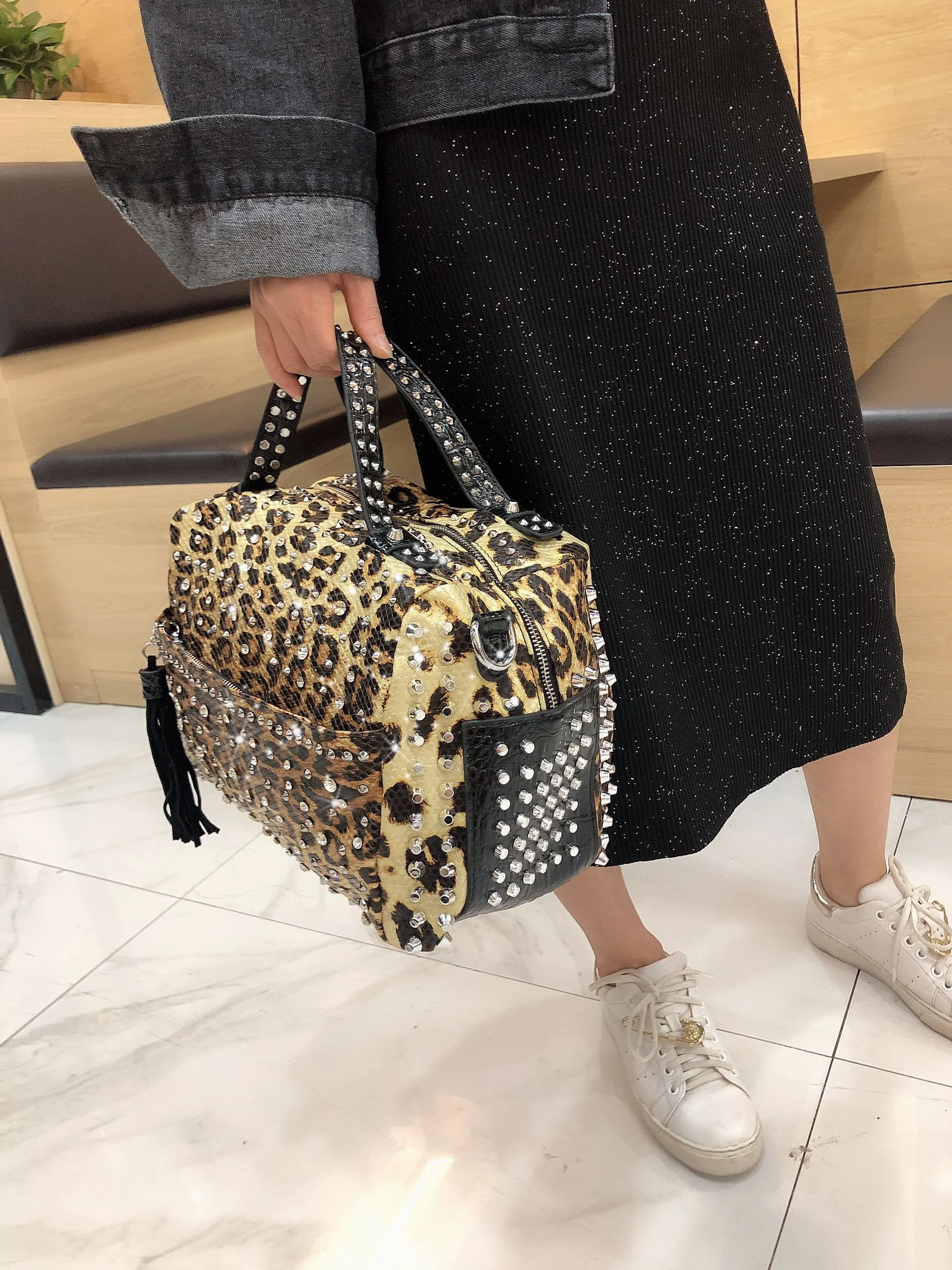 Top Trends: New Trend Handbags Personality Fashion Retro Leopard Rhinestone Handbag Rivet Shoulder Bag Ladies Casual Handbag Messenger Bag Shoppable Styles