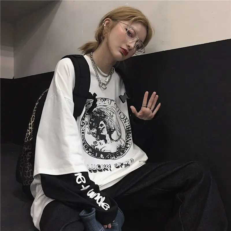 Top Trends: Summer Oversized T-Shirt S-5XL Unisex Black And White Stitching Streetwear Fashion Goth Punk Tops Dark Y2K Loose Female T-Shirt Shoppable Styles - Image 3