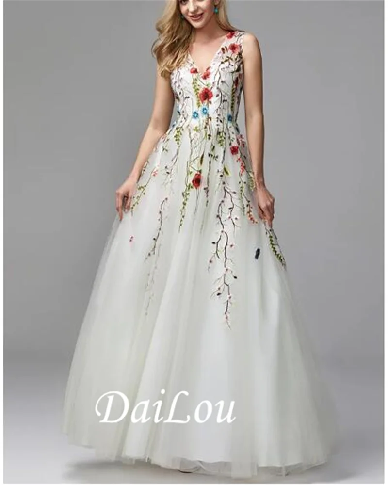 Top Trends: A-Line White Floral Quinceanera Formal Evening Dress V Neck Sleeveless Floor Length Lace Tulle With Embroidery Appliques Shoppable Styles