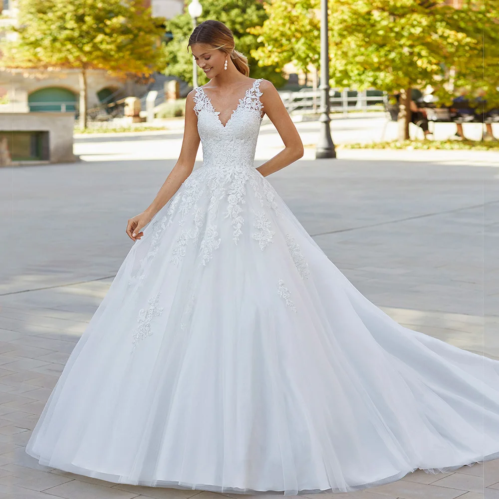 Top Trends: Exquisite White A-Line Sleeveless V-Neck Wedding Dresses High Quality Sweep Backless Floor-Length Princess Tulle Robes 2022 New Shoppable Styles