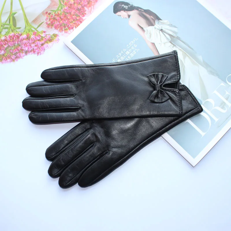 Top Trends: New Fashion Women Genuine Leather Sheepskin Bow Decoration Velvet Lining Keep Warm In Winter Black Gloves Shoppable Styles - Image 2