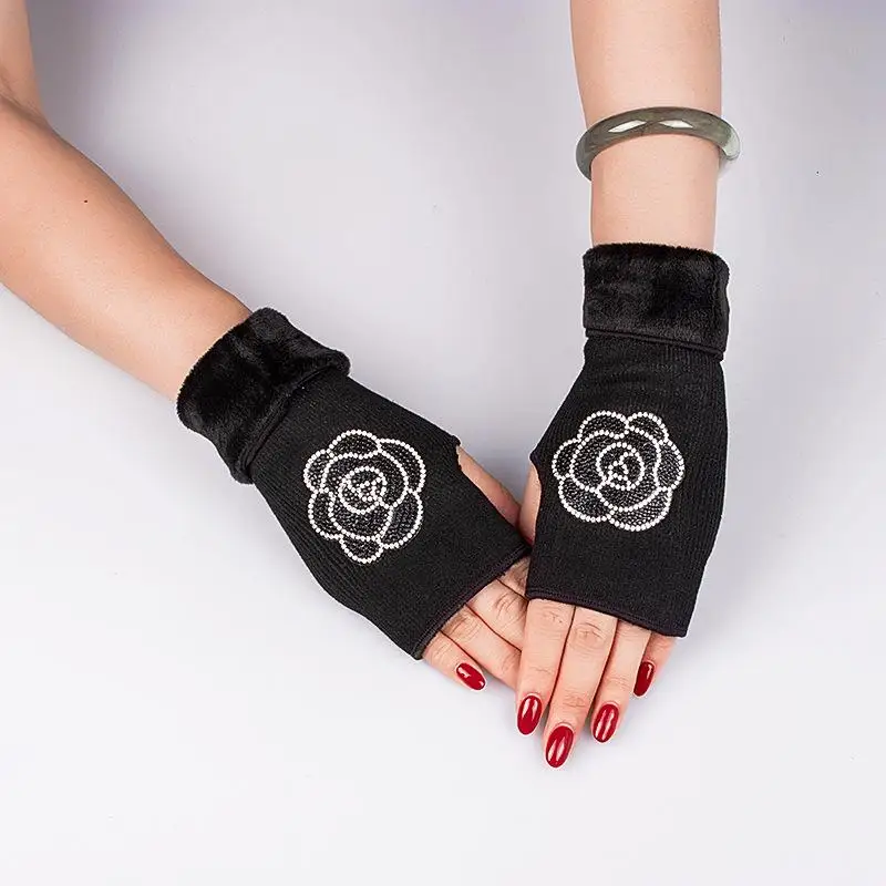 Top Trends: Winter Gloves Ladies Rhinestone Skull Diamond Crown Half Finger Women&#039;s Gloves Fashion Warm Knitted Black Mittens A573 Shoppable Styles