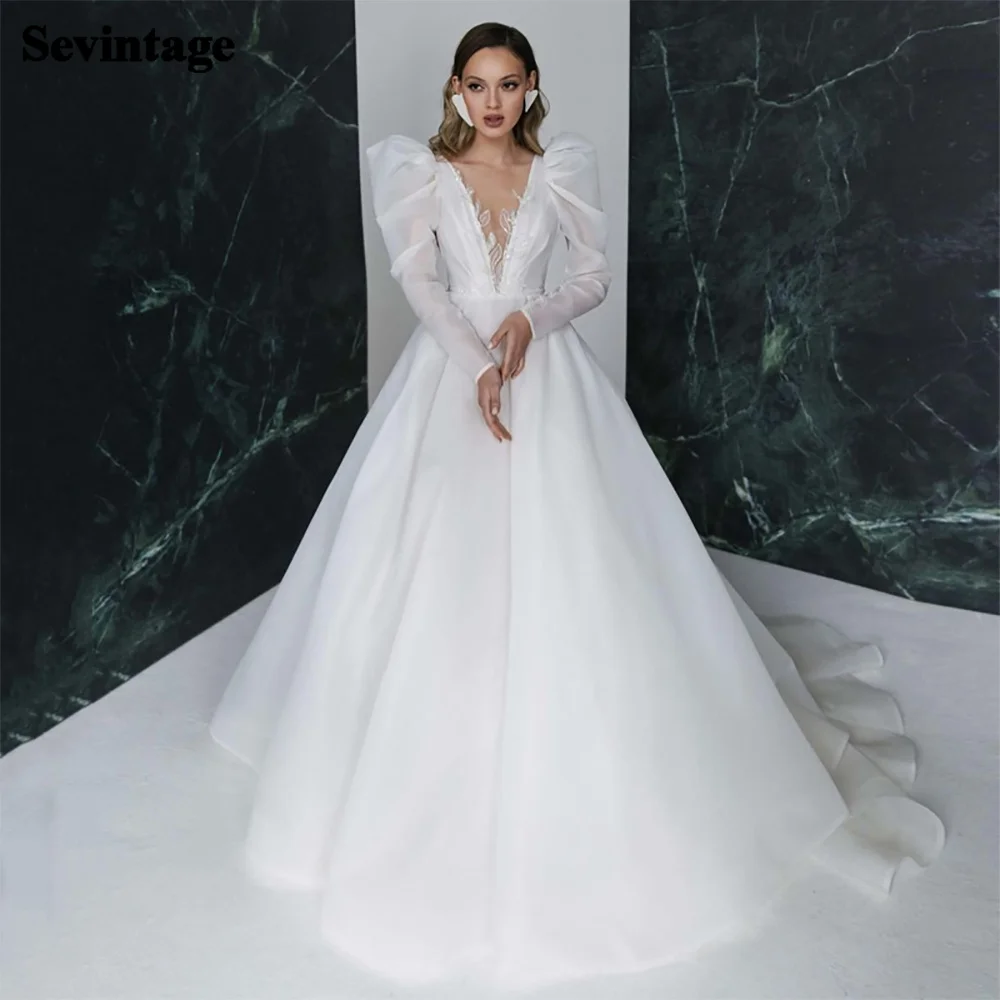 Top Trends: Sevintage Boho Wedding Dresses Long Sleeves A-Line Appliques Lace V-Neck Wedding Gowns Open Back Bridal Dress Shoppable Styles