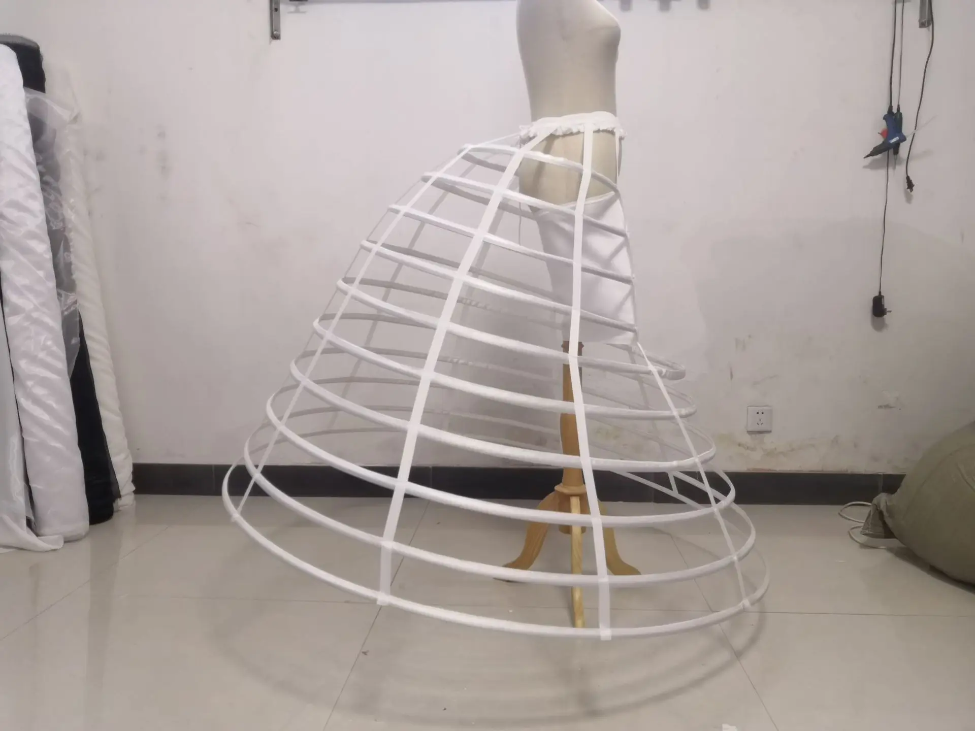 Top Trends: Modern Style Shaped Birdcage Crinoline Rear Warped Kernolin Crinoline 140cm Diameter Wedding Dress Shoppable Styles