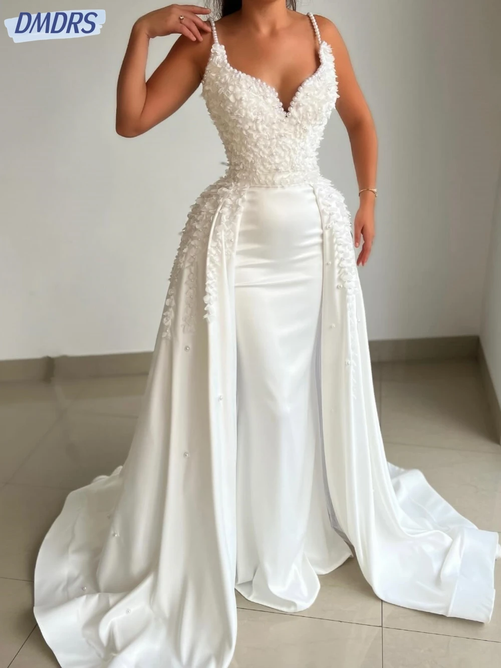 Top Trends: Stunning White Spaghetti-Straps Wedding Dresses Pearls Appliques Dress For Bride Floor-length Bridal Gown Vestido De Novia Shoppable Styles