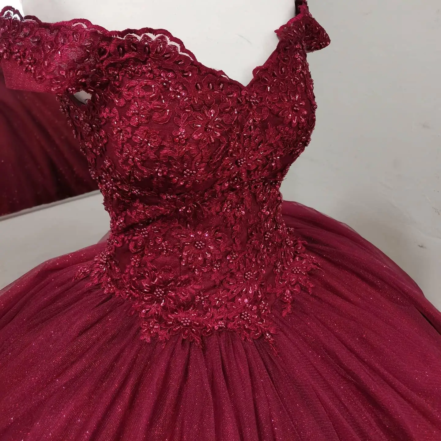 Top Trends: Sparkly Burgundy Quinceanera Dresses Fashion Applique Tulle Formal Princess 15 Party Birthday Gowns Hot Sale Shoppable Styles - Image 2