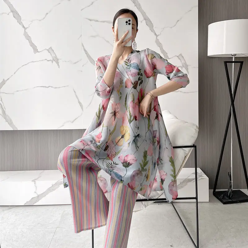 Top Trends: Miyake Pleated Fashion Suit 2022 Summer New Women's Casual Loose Comfortable Slim And High Elastic French Two-piece Suit Women Shoppable Styles