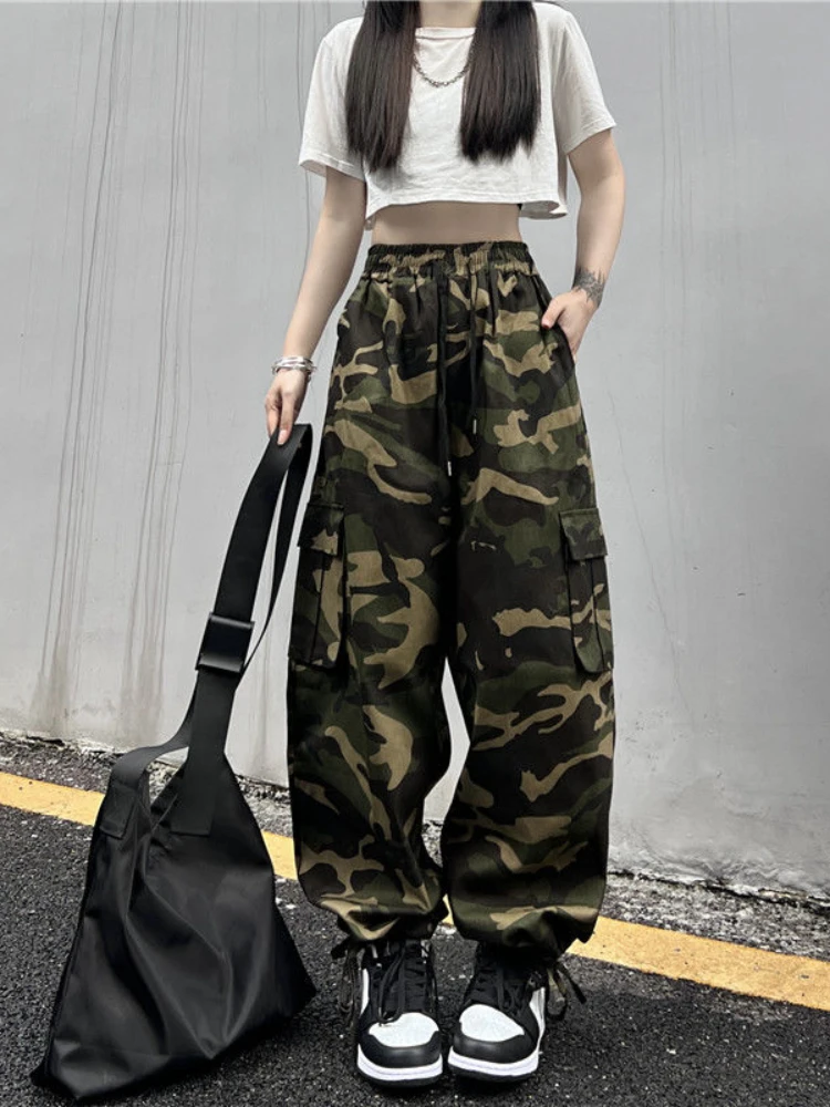 Top Trends: American Vintage Camouflage Cargo Pants Women Summer New Streetwear Loose Straight Wide Leg Trousers Woman Shoppable Styles