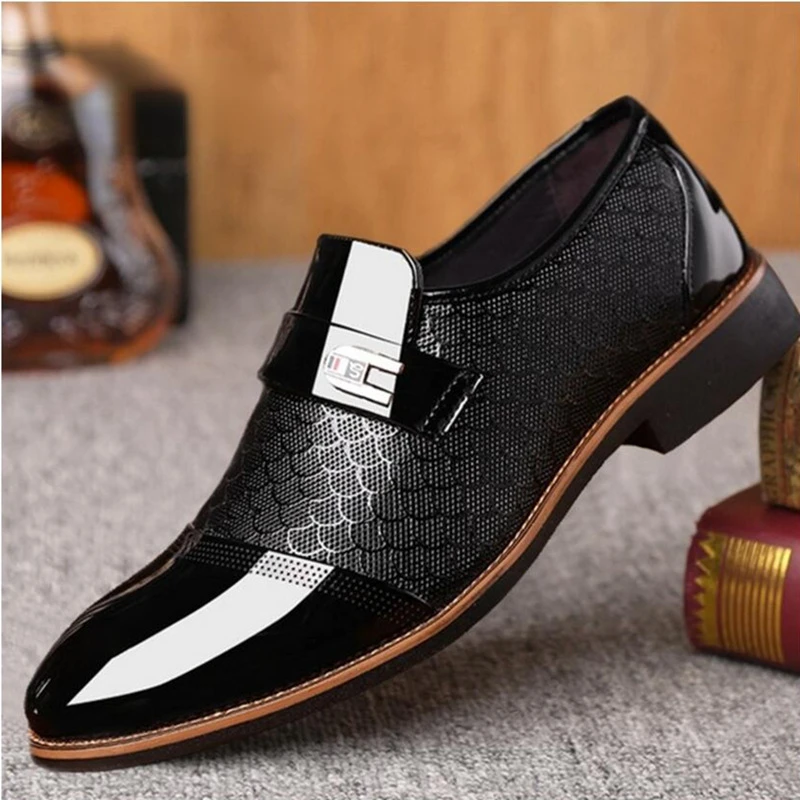 Top Trends: Italian Black Formal Shoes Men Loafers Wedding Dress Shoes Men Patent Leather Oxford Shoes For Men Chaussures Hommes En Cuir Shoppable Styles