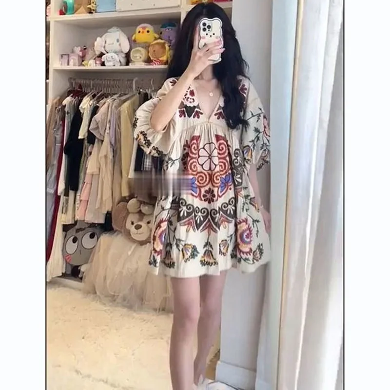 Top Trends: 2023 New Summer Ethnic Style Art Retro Fashion Exquisite Print Loose Relaxed Vacation Oversize Western V-neck Doll Dress Shoppable Styles