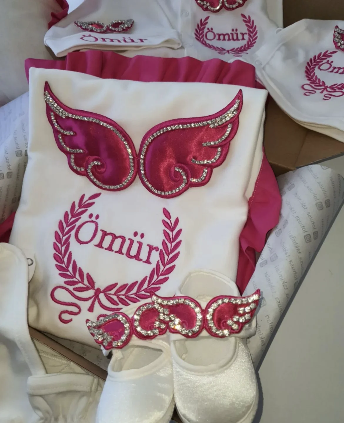 Top Trends: Dollbling Hospital Exit 5pcs Embroidery Name Newborn Angle Wings Romper Blanket Nursery Bedding Swaddle Handmade Infant Outfit Shoppable Styles