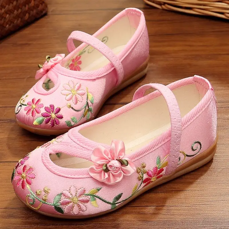 Top Trends: New Hanfu Girls Embroidered Shoes Children's Cloth Shoes National Chinese Style Baby Princess Shoes Students Costume Performance Shoppable Styles