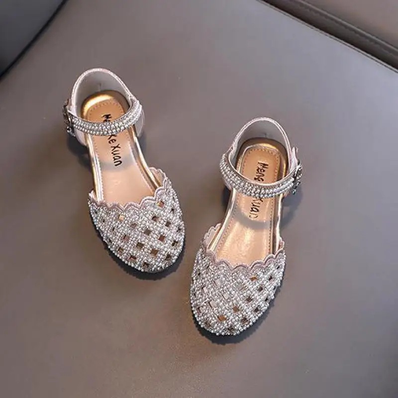 Top Trends: AINYFU Kids Pearl Flats Sandals Girls Princess Rhinestone Party Sandals Children's Leather Hollow Out Beach Shoes Size 21-36 Shoppable Styles - Image 4