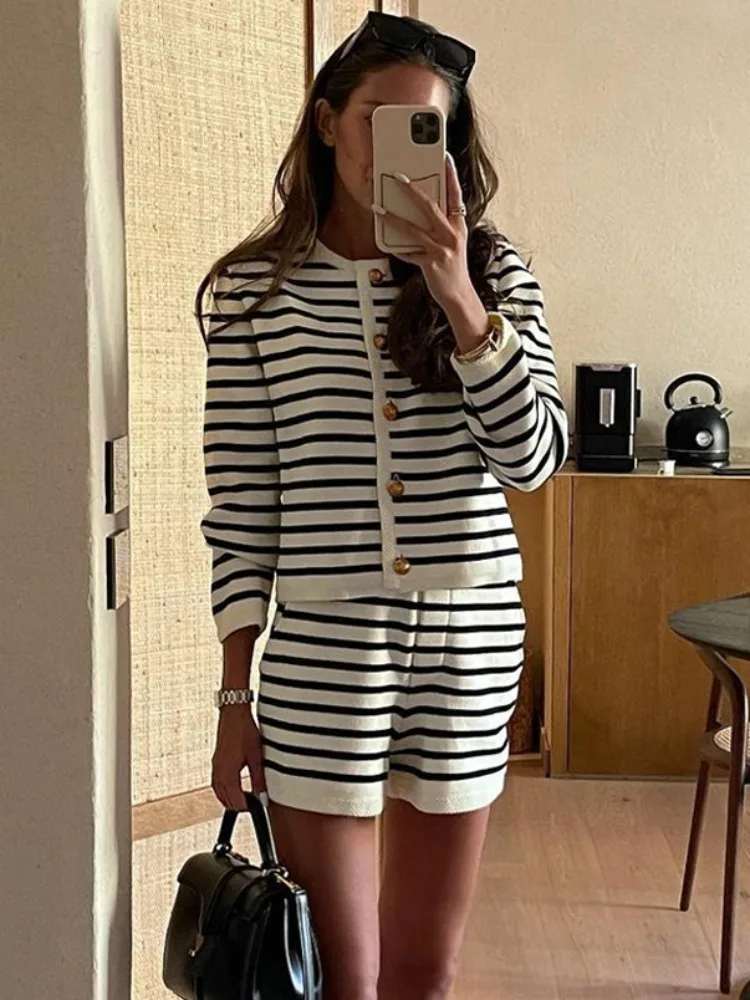 Top Trends: Tossy Striped Knit 2 Piece-Set Shorts Women Fashion Zebra Printed Cardigan And High Waist Patchwork Shorts Sets Knitwear Outfits Shoppable Styles